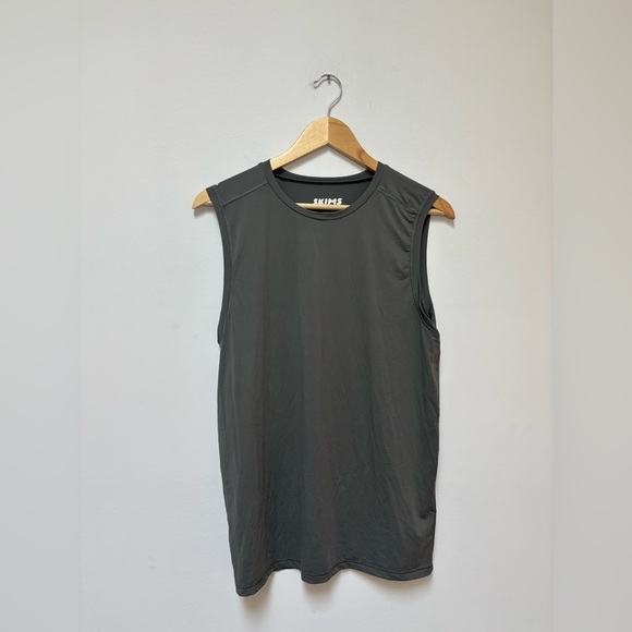 SKIMS | flex men muscle tank | size medium - Picture 4 of 6